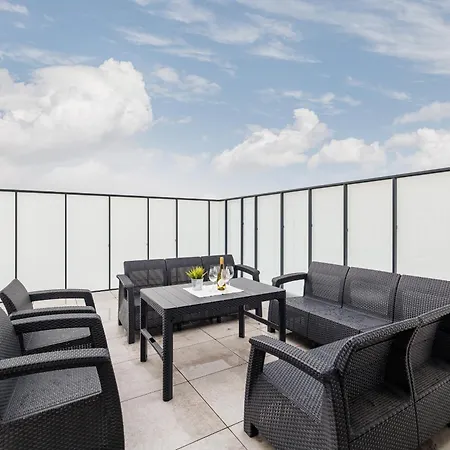 Ina Rent Zatoka Bursztynowa דירה *